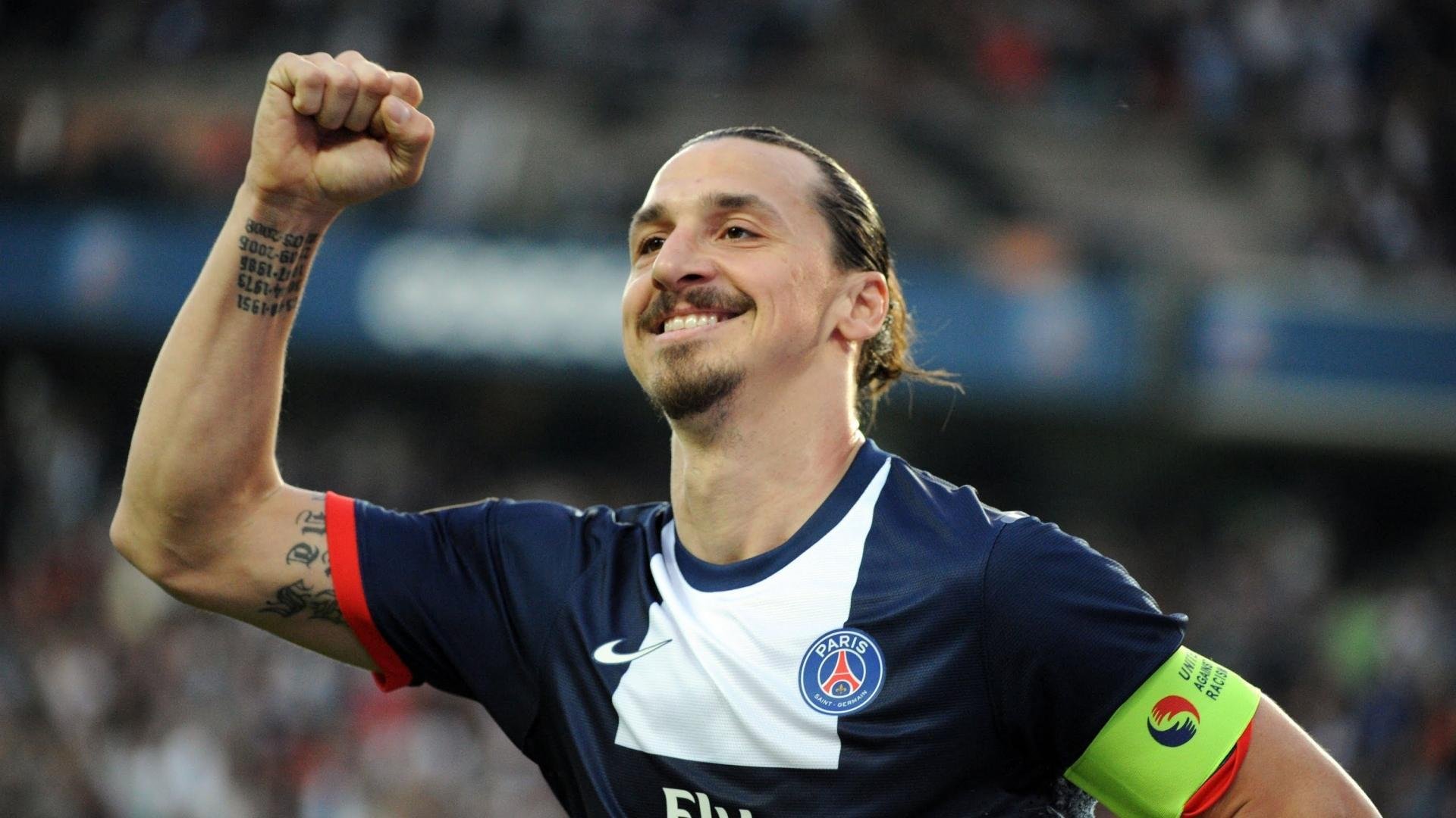 乌拉圭3-1轻取波兰!莱万两射一传主导比赛,梅西接班人实至名归?