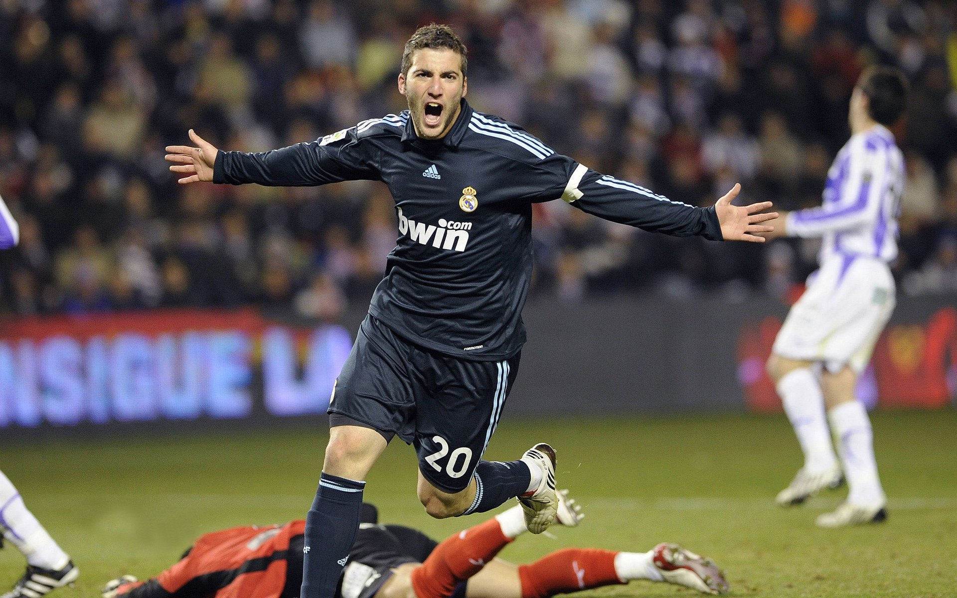 跨界天王诞生!勒沃库森用NBA的方式绝杀了毕尔巴鄂